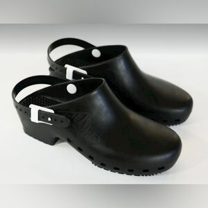 Calzuro classic black clogs with white strap, size 37-38 (US W 8/8.5)